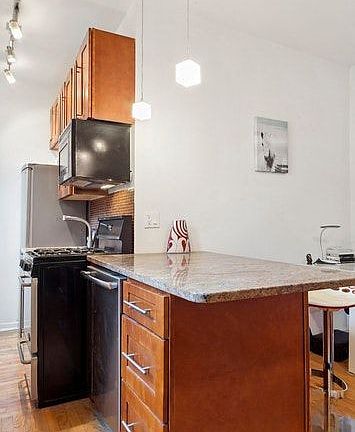 3rd image of 333 4th St APT 4E