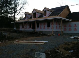 2072 Carpenter Bridge Rd, Columbia, TN 38401