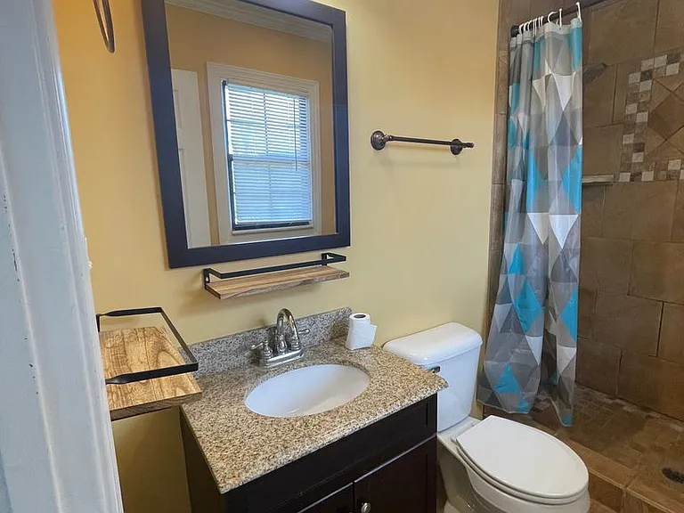 306 Meadowlark Ln — Photo 8