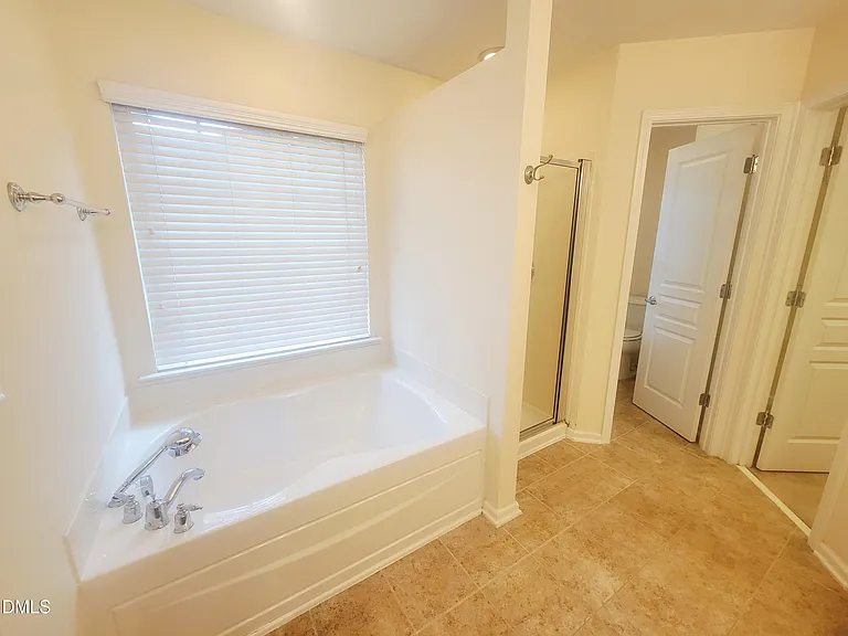 8706 Wild Magnolia Dr — Photo 25