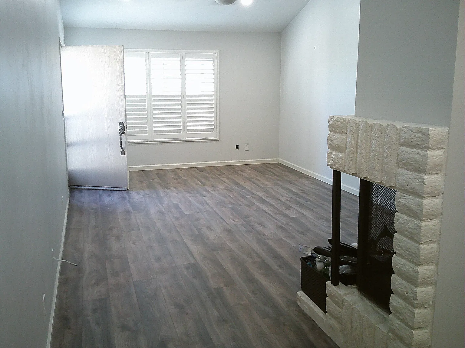2 bed, 1100 sqft, $2,595 — Photo 2