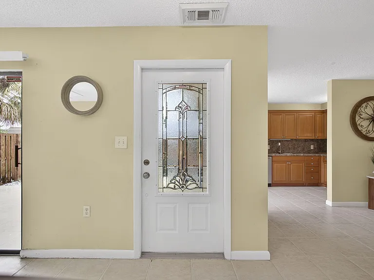 3345 Meridian Way N #C — Photo 11