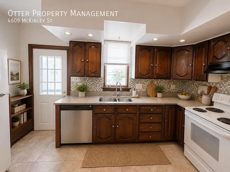 4609 McKinley St — Photo 3
