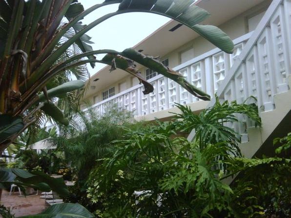 610 NE 29th Dr APT 6