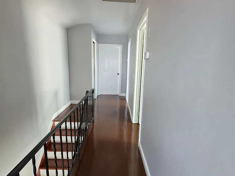 Travis Ave — Photo 32