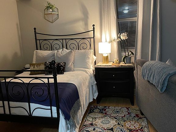 2nd image of 1215 Josephine St #8