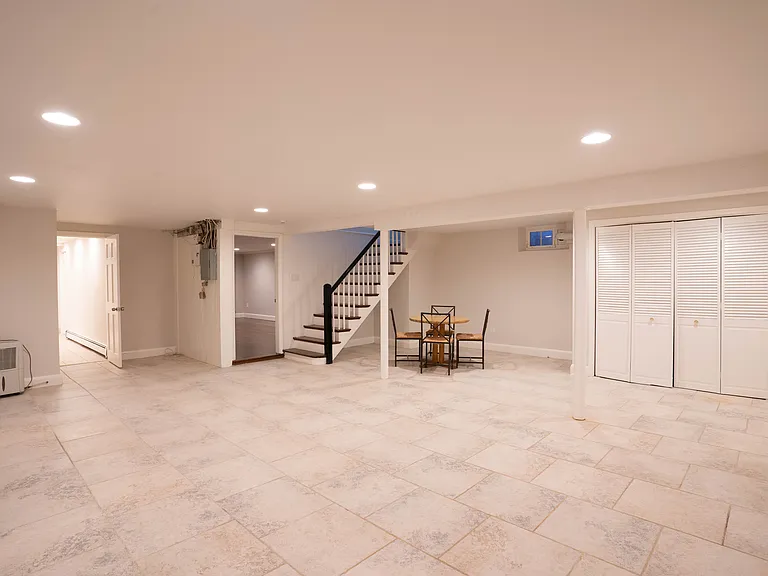 40 Puddingstone Ln #2 — Photo 19