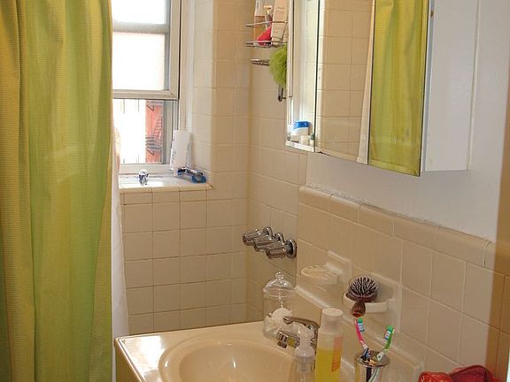 5th image of 780 Greenwich St #5A