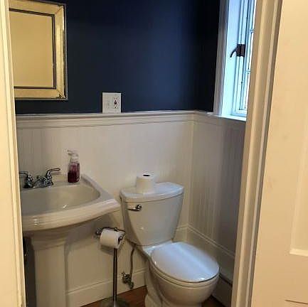 1st floor bathroom