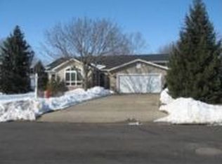 610 Deerpath Rd, Harvard, IL 60033