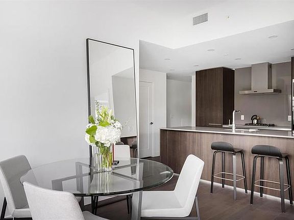 5th image of 4908 Cambie St