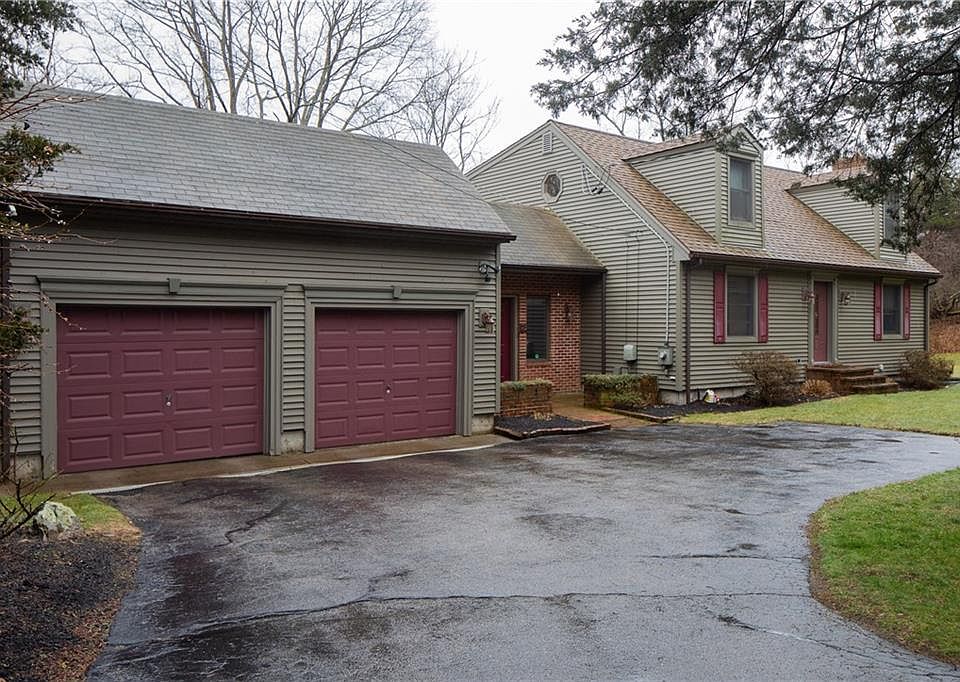 1st image of 22 Southwick Dr