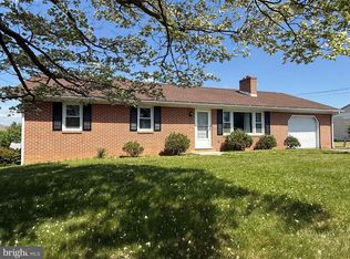 1423 Brechbill Rd, Chambersburg, PA 17202