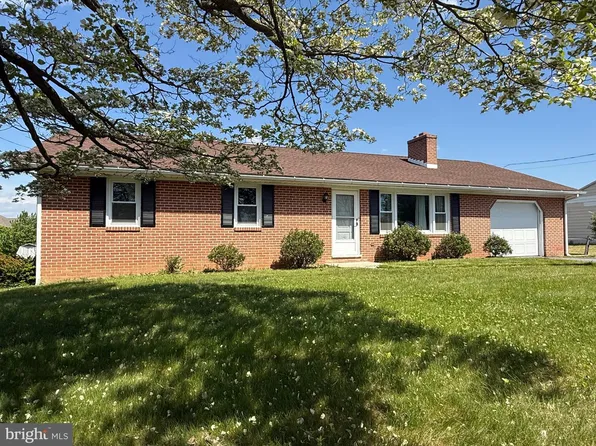 1423 Brechbill Rd, Chambersburg, PA 17202
