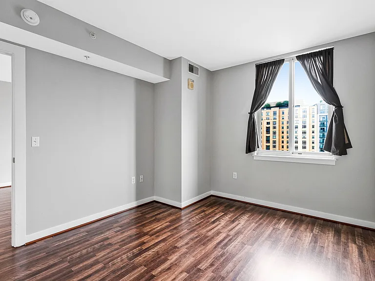 1000 New Jersey Ave SE #916 — Photo 21