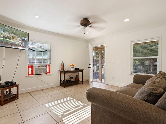 4th image of 2456 E Sonora St