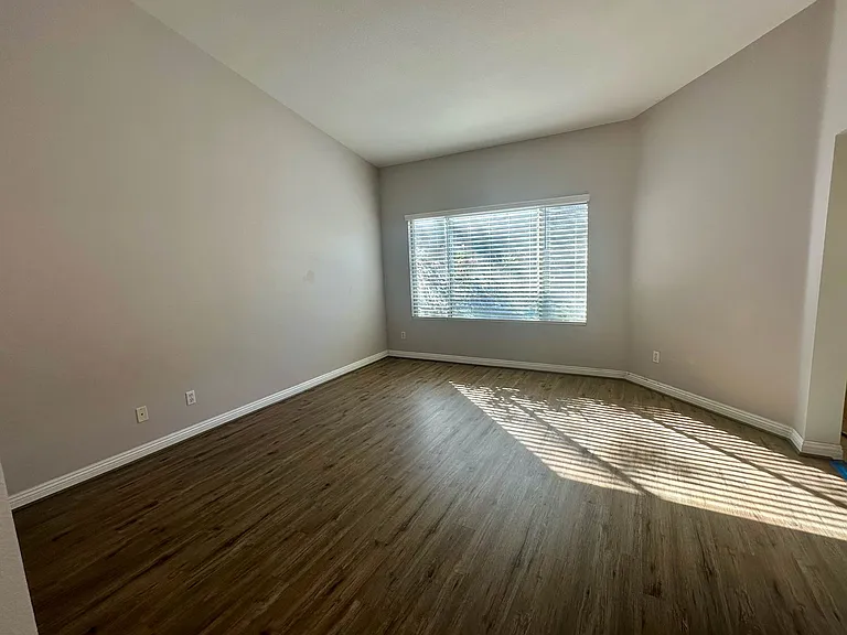 240 Sierra Madre Way — Photo 38