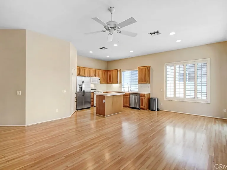 43183 Bassano Dr — Photo 3