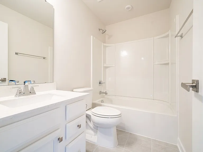 212 Tamworth Crk — Photo 12