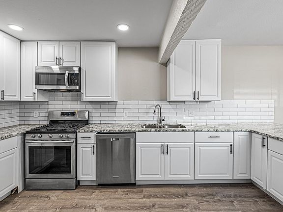 3rd image of 3125 W Center Ave