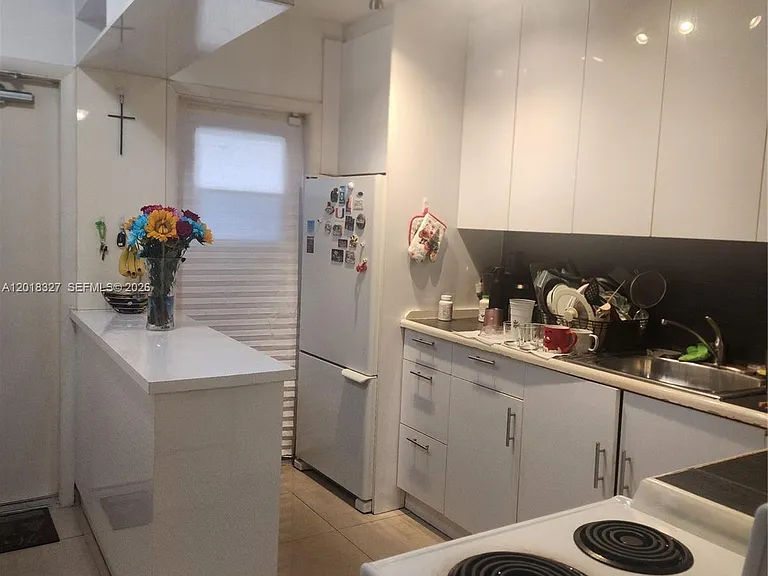 6580 Santona St #A8 — Photo 2