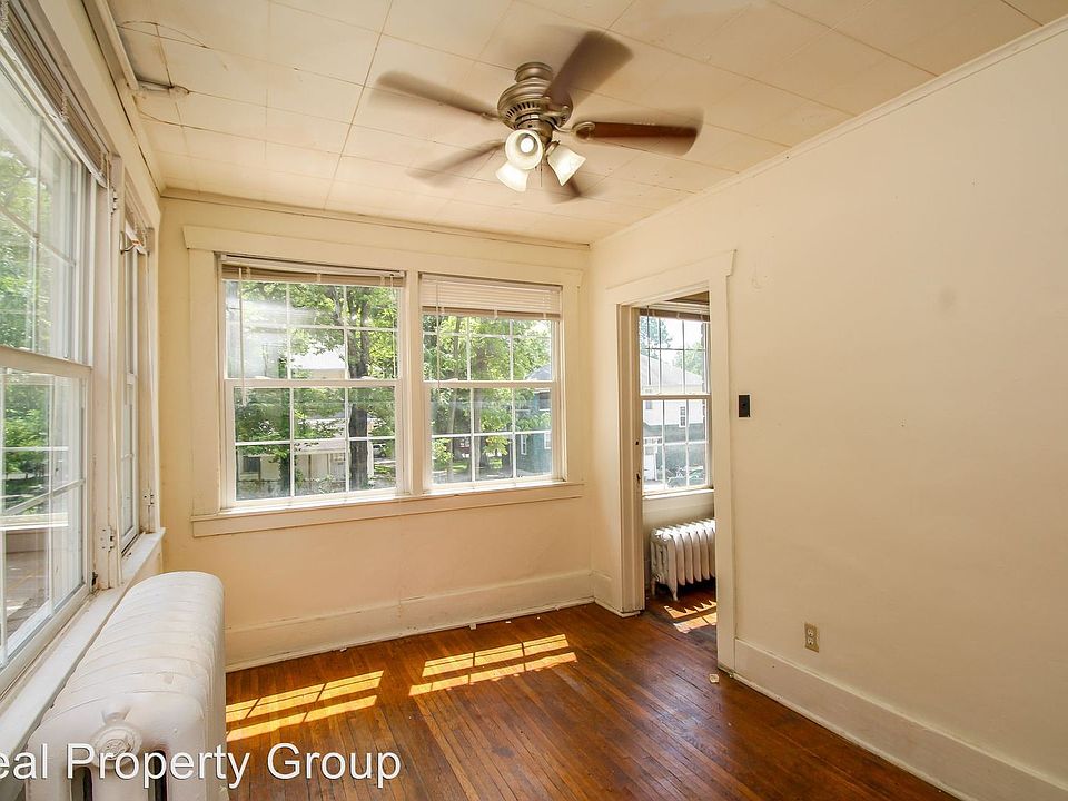 1st image of 1506 Rosemary Ln
