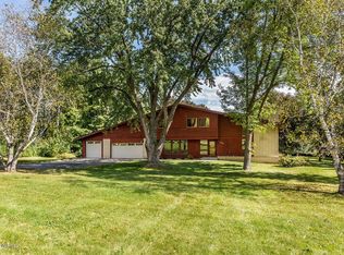 2402 Merrihills Dr SW, Rochester, MN 55902