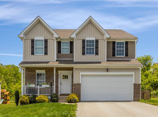 204 Ridgecrest Ct, Trafford, PA 15085