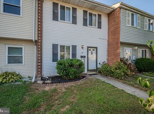 11 Sailboat Cir, Newark, DE 19702