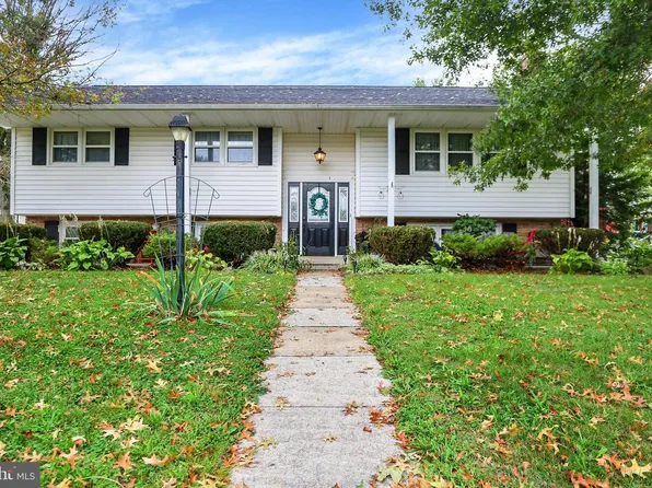 100 N Fairville Ave, Harrisburg, PA 17112