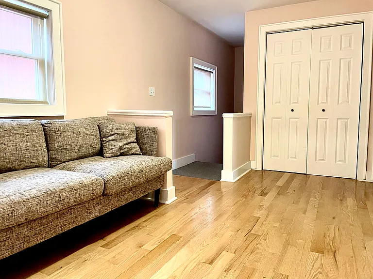 318 Marcellus St — Photo 15