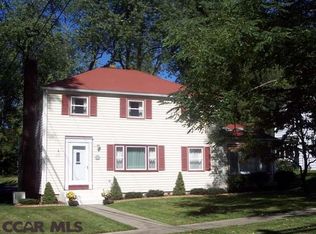 135 W Mitchell Ave, State College, PA