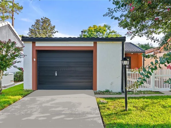 465 Las Cruces Dr, Winter Haven, FL 33884