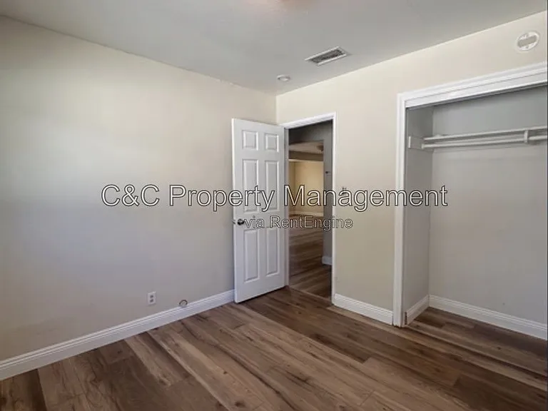 15433 Ector St — Photo 9
