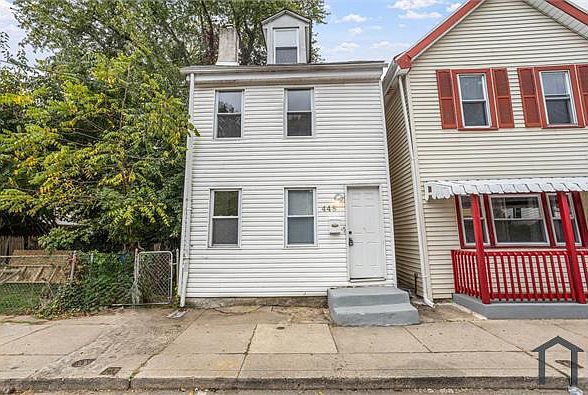 1st image of 448 Saint Mary St