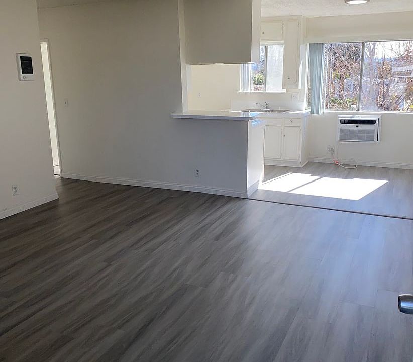 1st image of 20356 Cohasset St APT 25