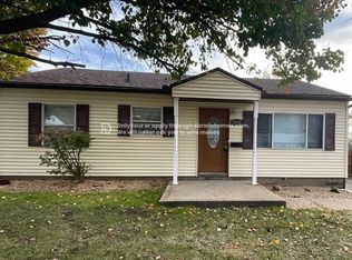 1406 Camden St, Pekin, IL 61554