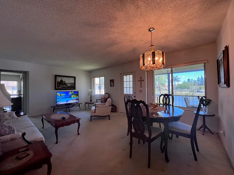342 Pine Ridge Cir #B-2 — Photo 7