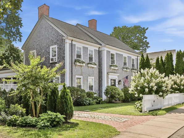 10 Norton St, Edgartown, MA 02539