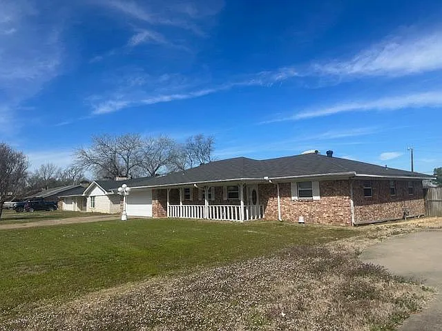 1523 Live Oak St