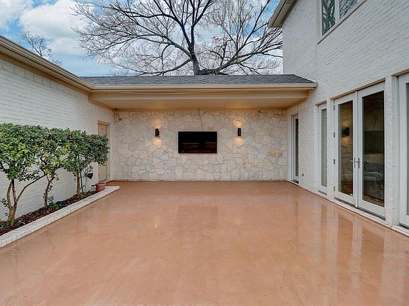 5th image of 5606 Pershing Ave #5606