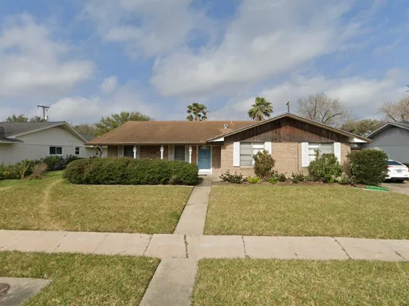 450 Chase Dr, Corpus Christi, TX 78412