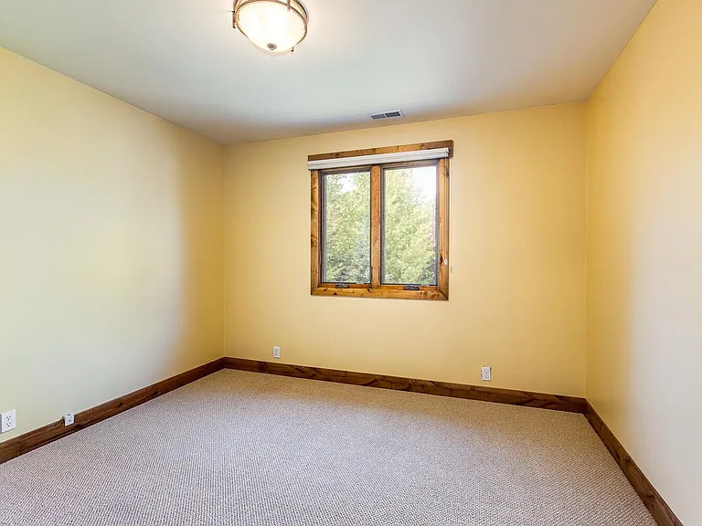 2689 Holiday Ranch Loop Rd — Photo 17