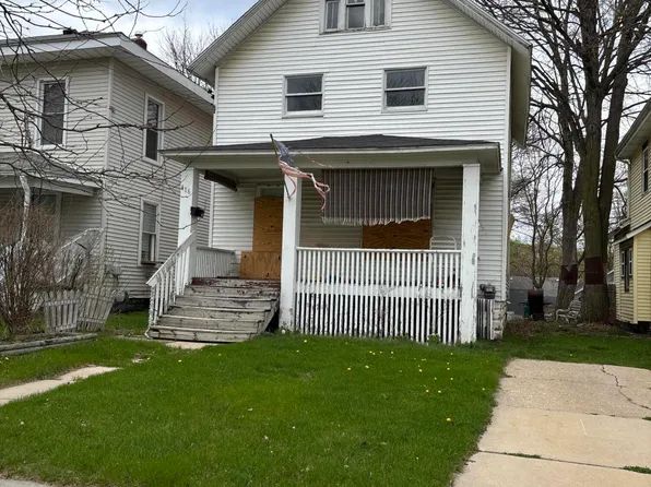 416 W Willow St, Lansing, MI 48906