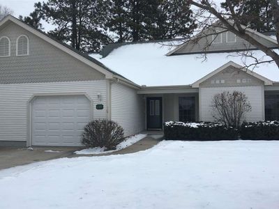 609 Meadowview Ln, Elk Rapids, MI, 49629