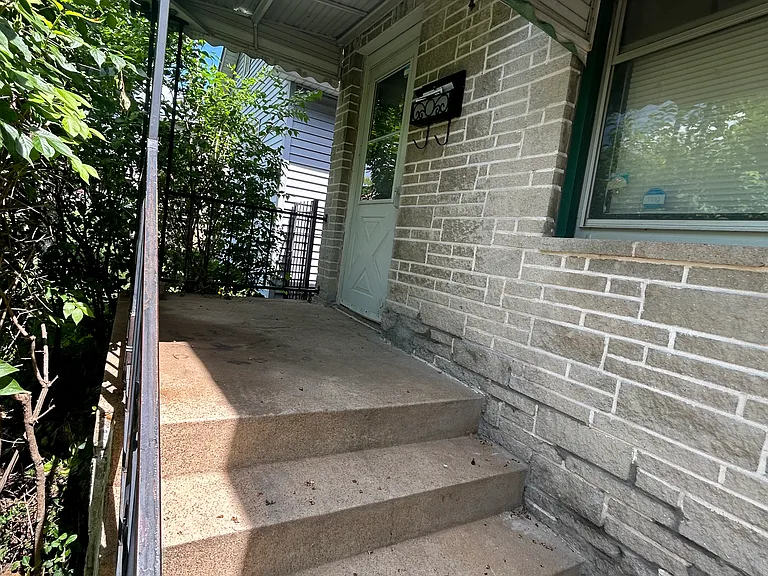 4957 Lilburn Ave — Photo 2