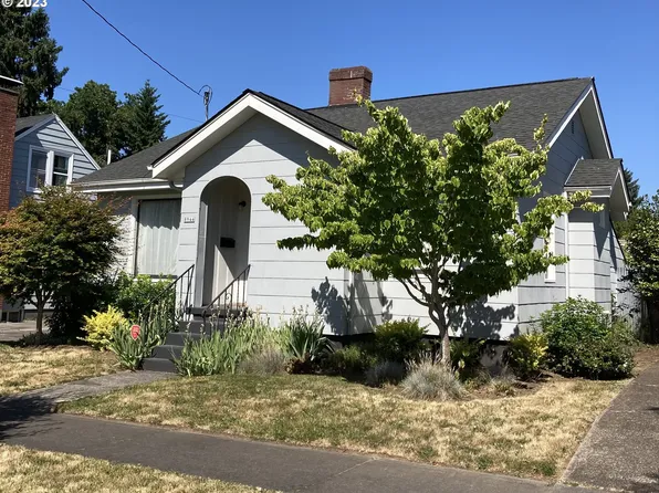 8944 N Van Houten Ave, Portland, OR 97203