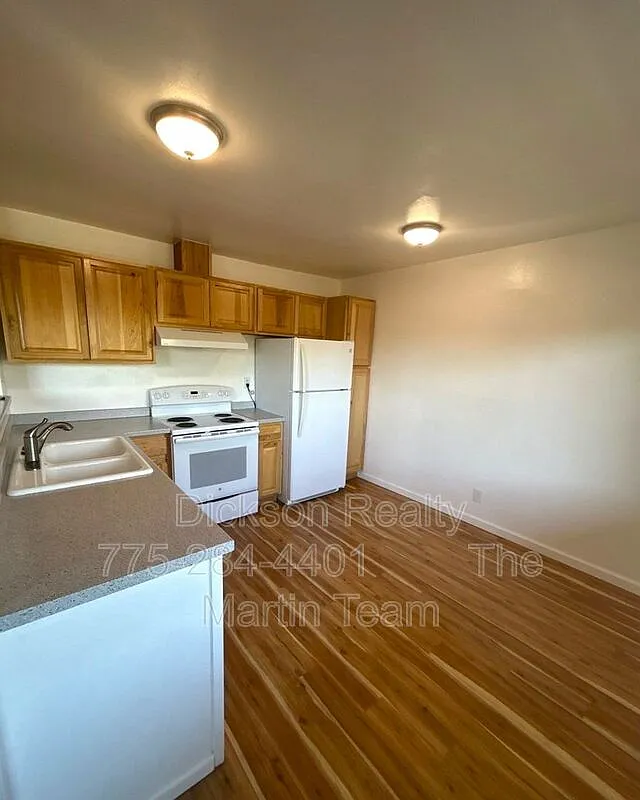 1 bed, 1.0 bath, 776 sqft, $1,600 — Photo 2