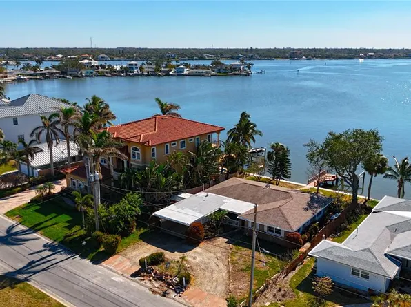 451 20th Ave #3, Indian Rocks Beach, FL 33785