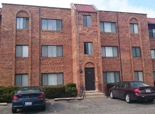 327 E Rimini Ct #2, Palatine, IL 60067